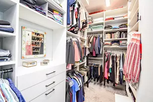 10914 Brambling Wood Dr S, Houston, TX 77043 - Photo 20