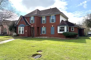 102 Thyme Trail, Lake Jackson, TX 77566 - Photo 2