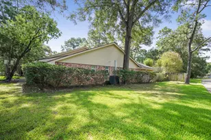 2102 Oak Shores Dr, Houston, TX 77339 - Photo 2