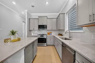 5525 Katy Freeway, Houston, TX 77007 - Photo 6