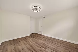 7714 Renwick Dr, Houston, TX 77081 - Photo 20