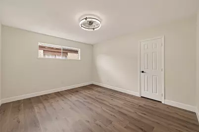7714 Renwick Drive #M67, Houston, TX 77081 - Photo 18
