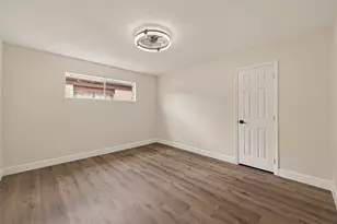 7714 Renwick Dr, Houston, TX 77081 - Photo 18