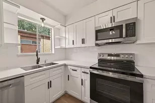 7714 Renwick Dr, Houston, TX 77081 - Photo 16