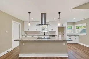 2103 Woodway Dr, New Caney, TX 77357 - Photo 4