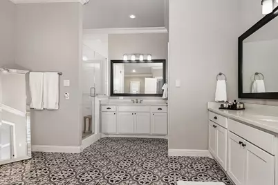 110 Lakeside Cove, The Woodlands, TX 77380 - Photo 22