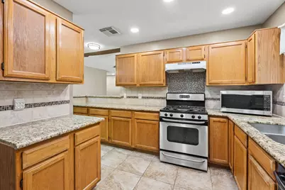 3877 Pecan Circle, La Porte, TX 77571 - Photo 10