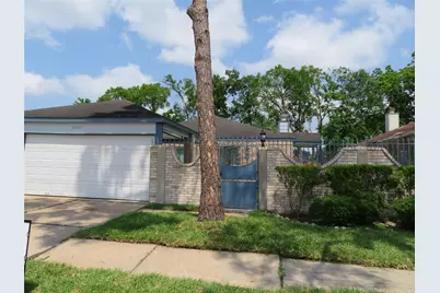 11619 Bowlan Lane, Houston, TX 77035 - Photo 2
