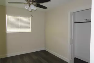 11619 Bowlan Ln, Houston, TX 77035 - Photo 14