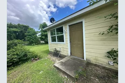 1009 W Houston Street, Clarksville, TX 75426 - Photo 12