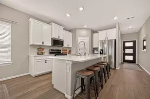 2321 W Winding Pines Dr, Tomball, TX 77375 - Photo 6