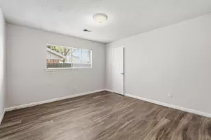 11202 Sagehill Dr, Houston, TX 77089 - Photo 8