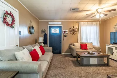 1004 Parkway Street, Baytown, TX 77520 - Photo 12