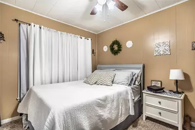 1004 Parkway Street, Baytown, TX 77520 - Photo 6