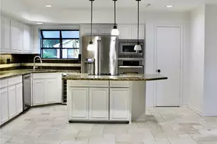9 Willowherb Ct, The Woodlands, TX 77380 - Photo 14
