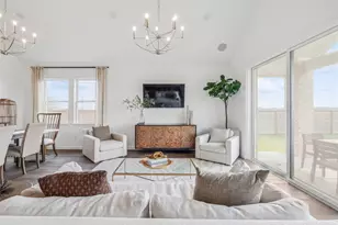 1800 Mesquite Trl, Dayton, TX 77535 - Photo 14