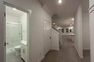 4715 Bay Vista Dr, Baytown, TX 77523 - Photo 4