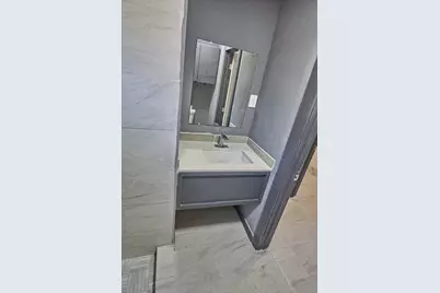 9010 Linda Vista Road, Houston, TX 77078 - Photo 14