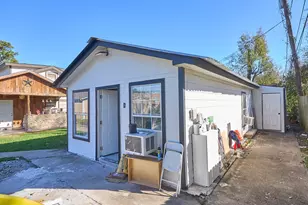 9010 Linda Vista Rd, Houston, TX 77078 - Photo 16