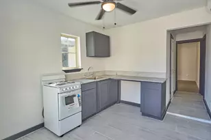 9010 Linda Vista Rd, Houston, TX 77078 - Photo 10