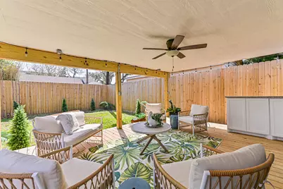 1615 Avenue L, Galveston, TX 77550 - Photo 34