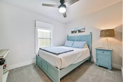 1615 Avenue L, Galveston, TX 77550 - Photo 26