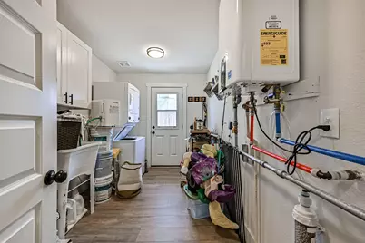 1615 Avenue L, Galveston, TX 77550 - Photo 32