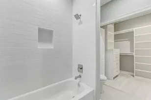 6705 Roanoke St, Houston, TX 77028 - Photo 30