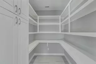 6705 Roanoke St, Houston, TX 77028 - Photo 10