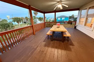 16701 Moby Dick Dr, Jamaica Beach, TX 77554 - Photo 8