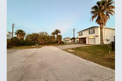 16701 Moby Dick Drive, Jamaica Beach, TX 77554 - Photo 4