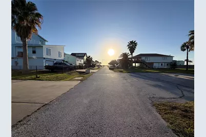 16701 Moby Dick Drive, Jamaica Beach, TX 77554 - Photo 42