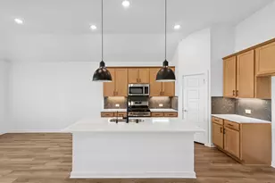 627 Spring Ashberry Ct, Magnolia, TX 77354 - Photo 4