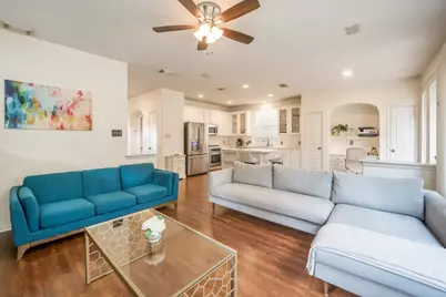 14 N Flickering Sun Circle, The Woodlands, TX 77382 - Photo 10