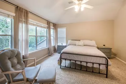 14 N Flickering Sun Circle, The Woodlands, TX 77382 - Photo 18