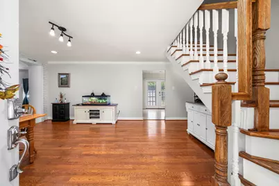 209 Hillcrest Drive, Conroe, TX 77303 - Photo 4