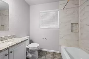 6138 Kenilwood Dr, Houston, TX 77033 - Photo 20