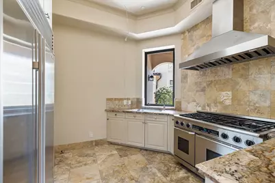 5412 Sturbridge Drive, Houston, TX 77056 - Photo 14