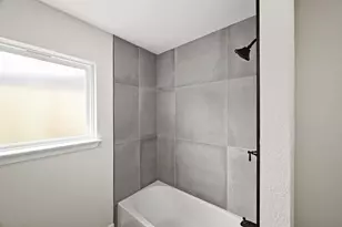 3011 Freshmeadows Dr, Houston, TX 77063 - Photo 32