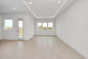 3003A Ventas Dr, Houston, TX 77047 - Photo 12