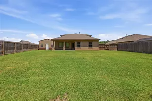 115 Little Spg Ct, Anahuac, TX 77514 - Photo 36