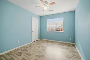 1723 Oak Ridge Dr, Kemah, TX 77565 - Photo 16