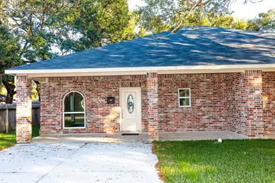 507 E Foley Street, Alvin, TX 77511 - Photo 22