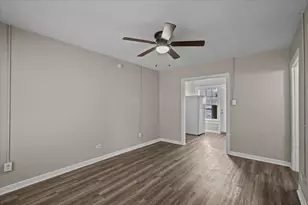 900 Texas Ave, Texas City, TX 77590 - Photo 10