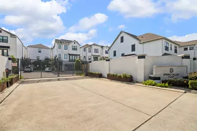 8705 Ojeman Oaks Lane, Houston, TX 77055 - Photo 34