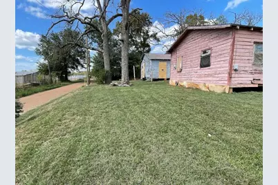 215 Maple Street, Palestine, TX 75801 - Photo 6