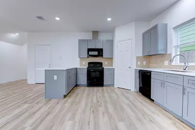 8203 Woodlyn Road #C, Houston, TX 77028 - Photo 18