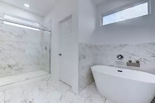 8203 Woodlyn Rd, Houston, TX 77028 - Photo 20