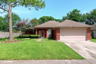 3821 Pin Oak Dr N, Pearland, TX 77581 - Photo 1