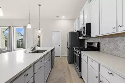 2602 Arbor Edge Crossing, Texas City, TX 77568 - Photo 6